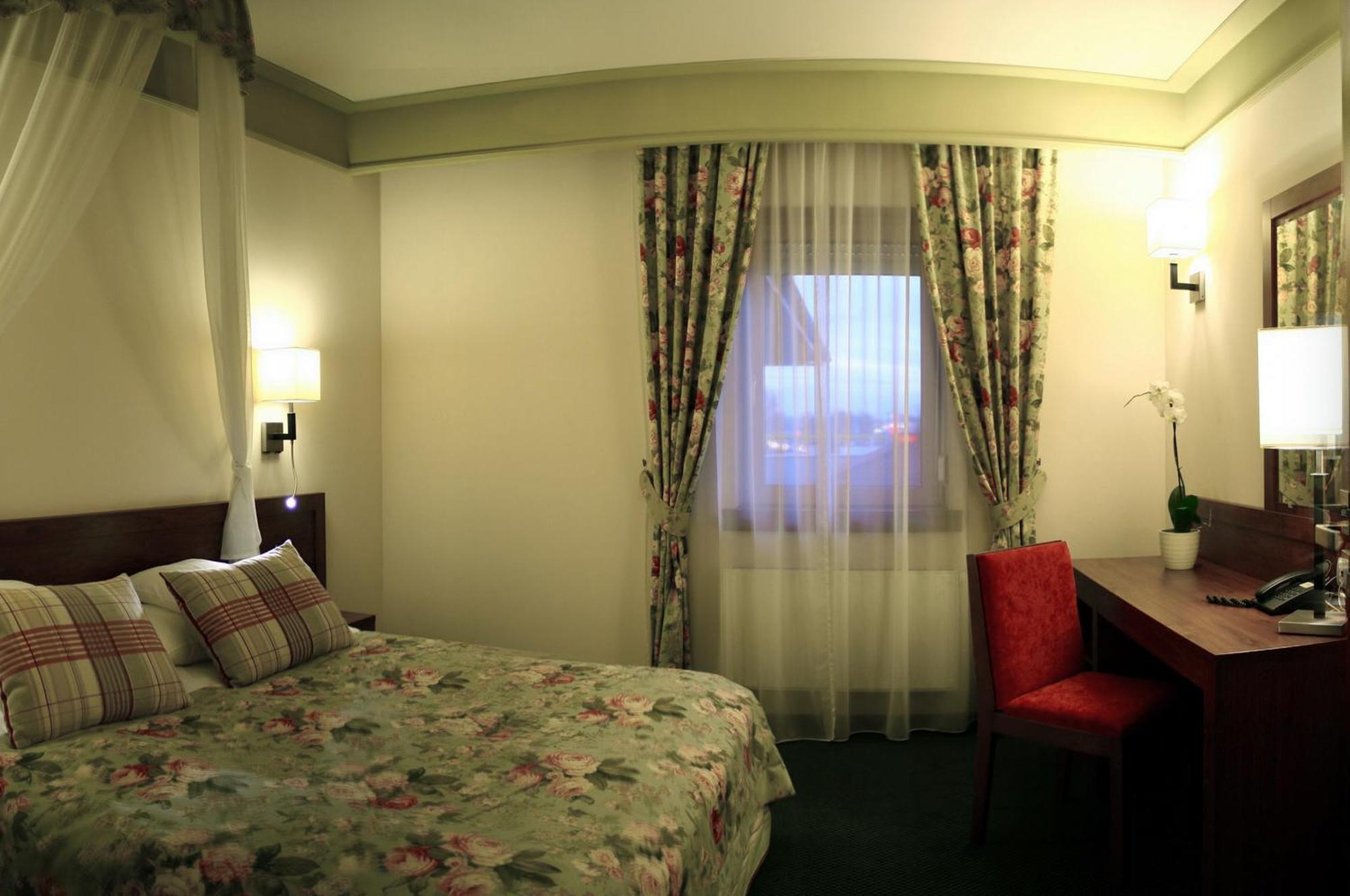 Ahotel Čechovice-Dědice Exteriér fotografie